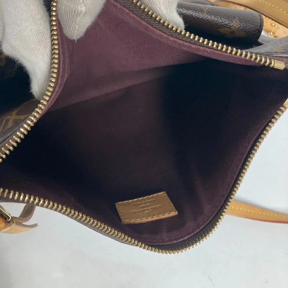 LOUIS VUITTON Brown Monogram Canvas Pochette Shoulder Bag
